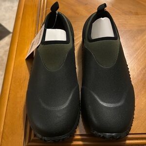 Habit Men’s All Weather Slip-On Footwear Size 8